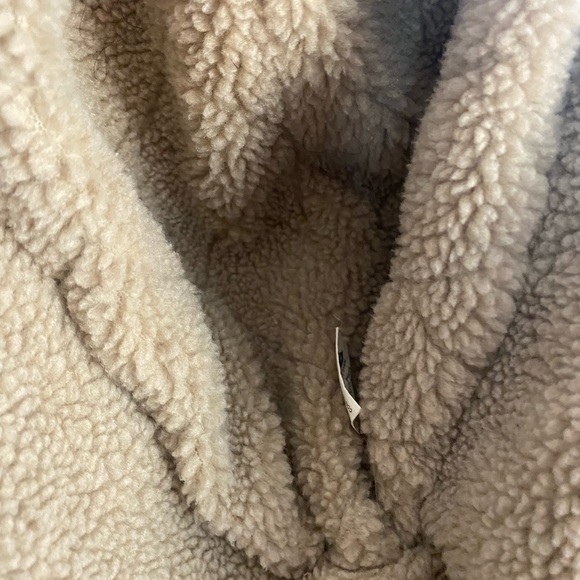 Winter hat - Picture 2 of 2